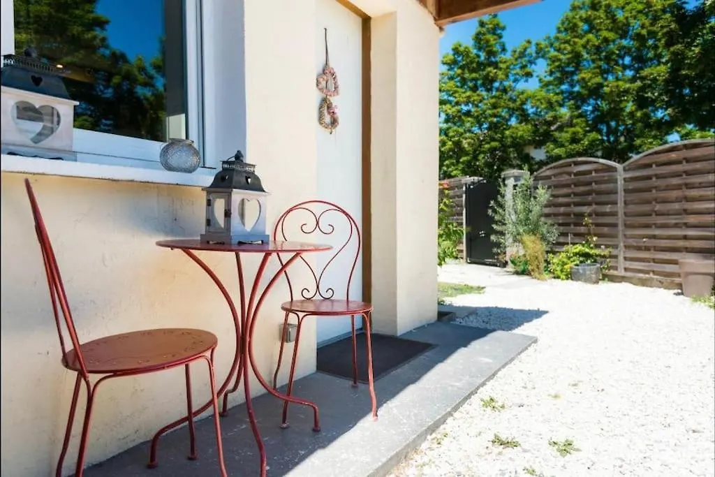 Appartement Saint-Jorioz, Charmante Maisonnette Independante.